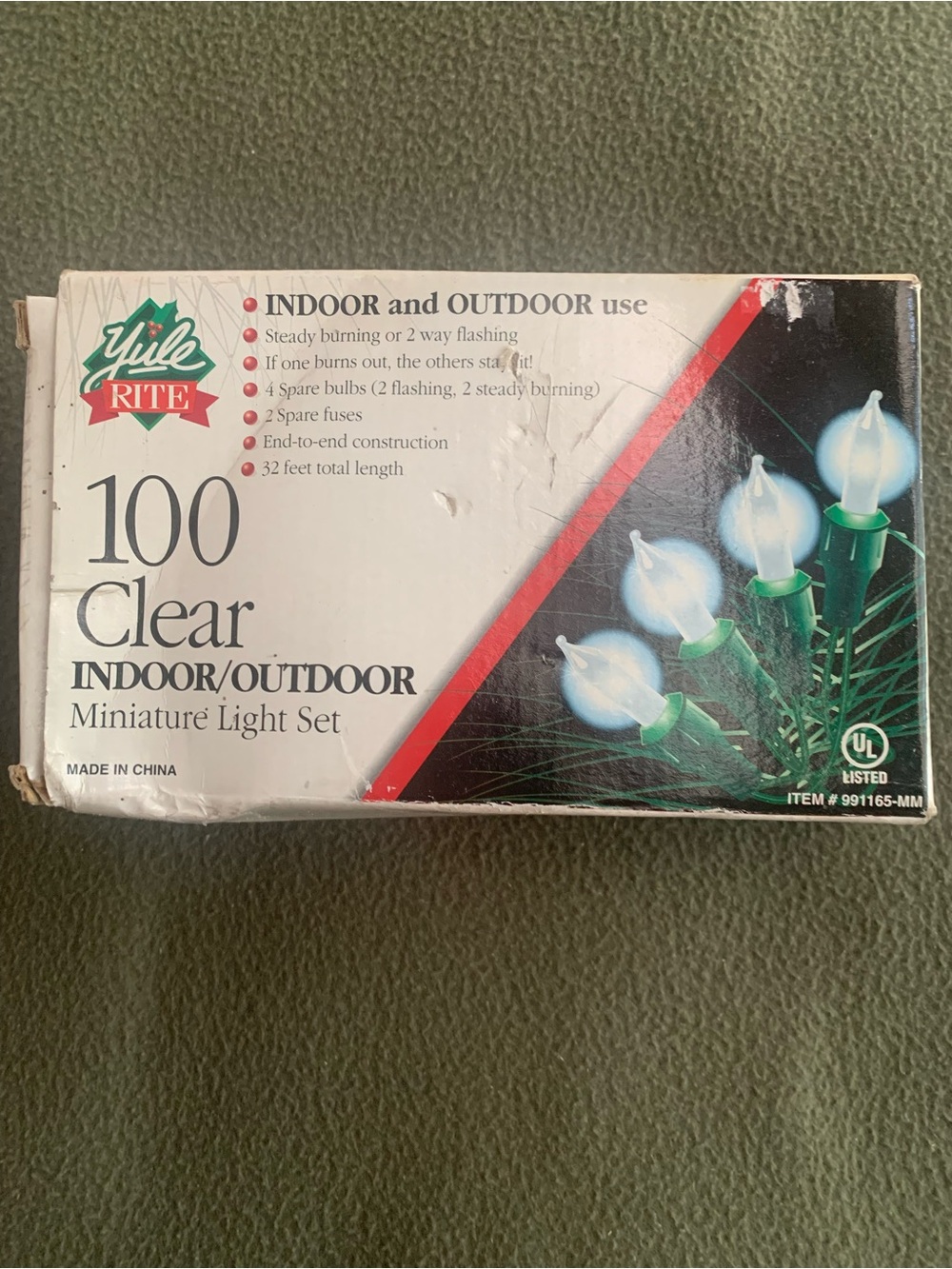NIOB Yule Rite Indoor/Outdoor 100 clear miniature light set.